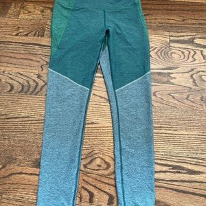 Outdoor Voices TriTone 7/8 Warmup Leggings